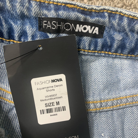 Fashion Nova Womens Shorts Size Medium Blue Medium Wash Denim Aquamarine NWT - Picture 7 of 11